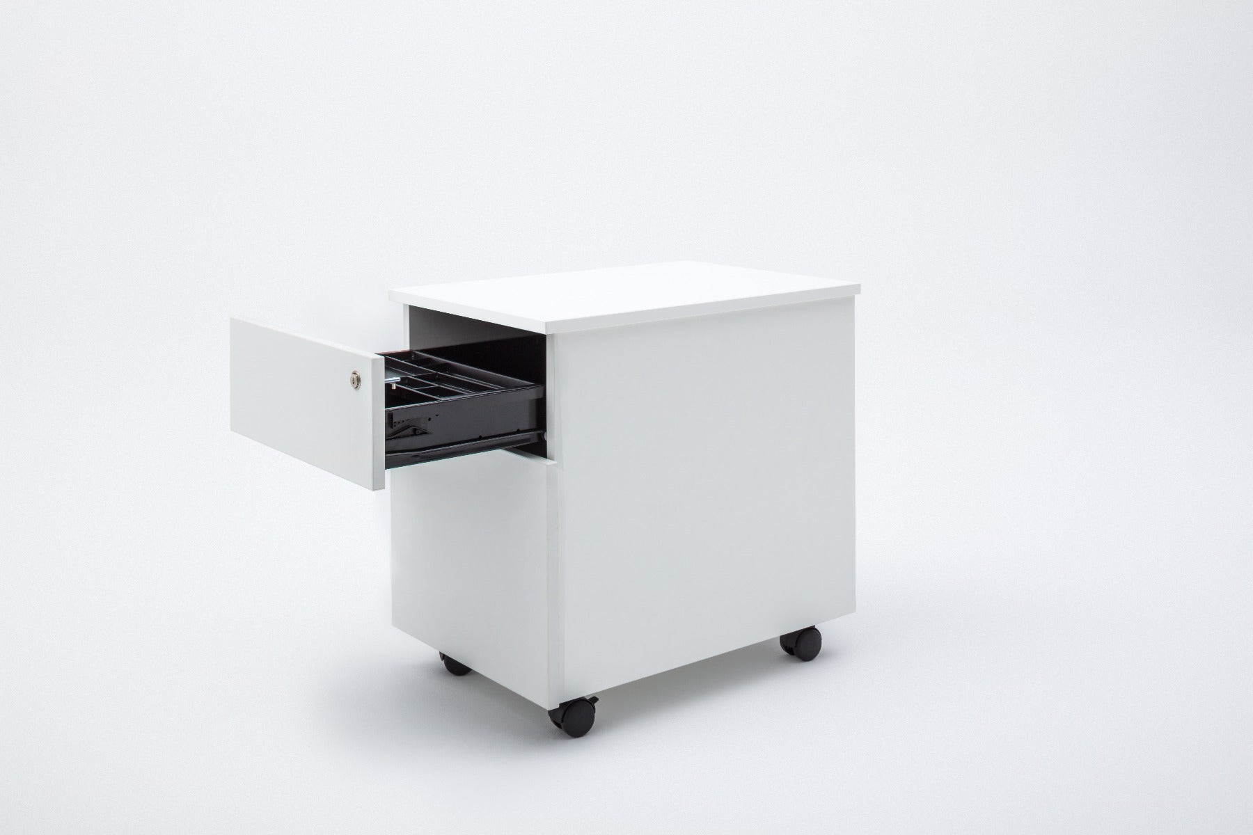 Standard mobile pedestal