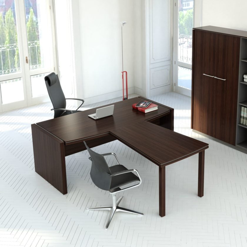 Status executive desk