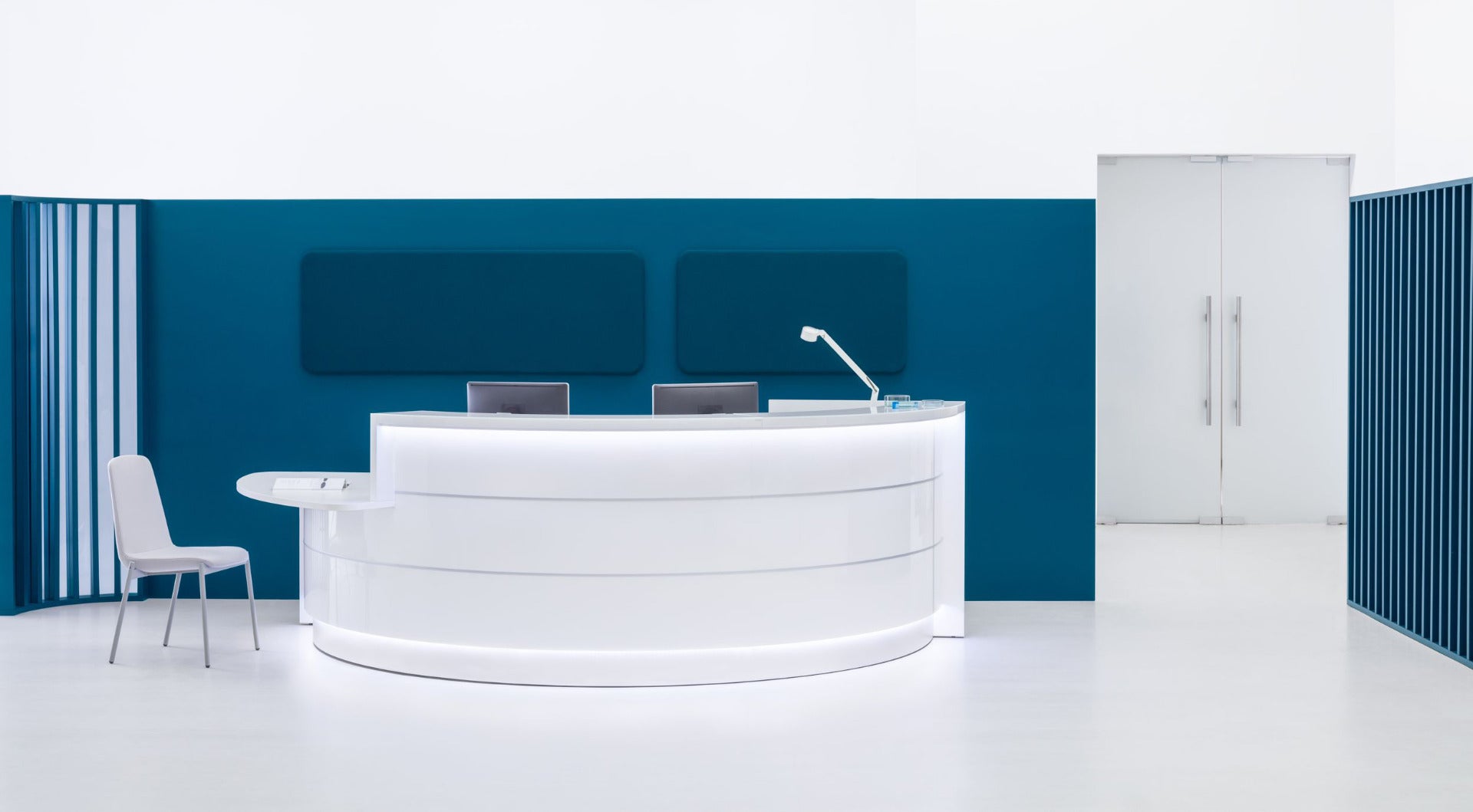 Valde modular reception desk