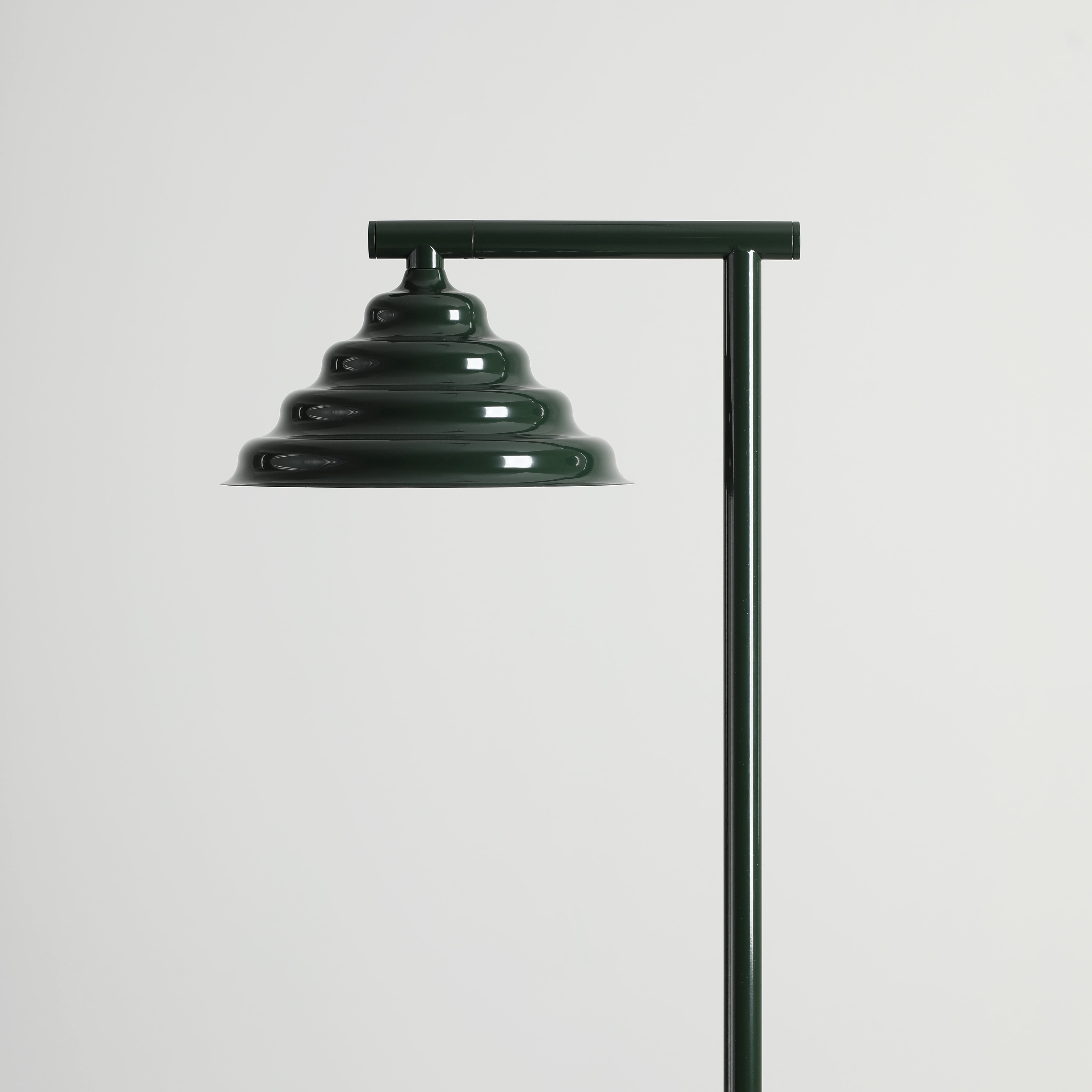 FALA floor lamp with rotating shade