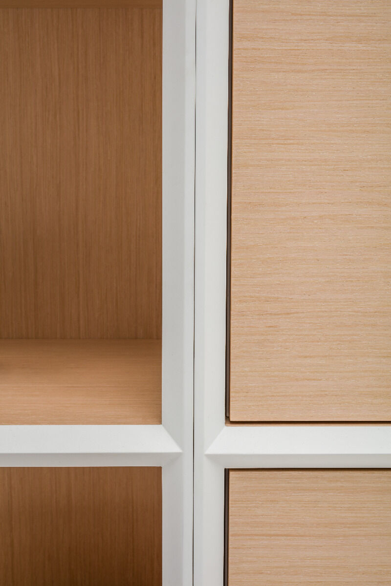 Schwerkraft-Bücherregal