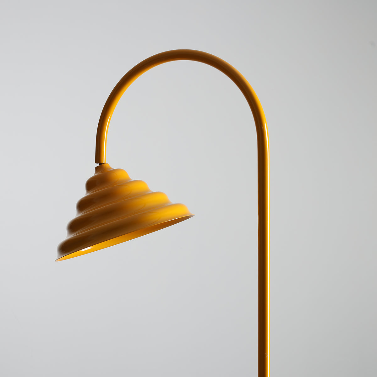 FALA arched floor lamp