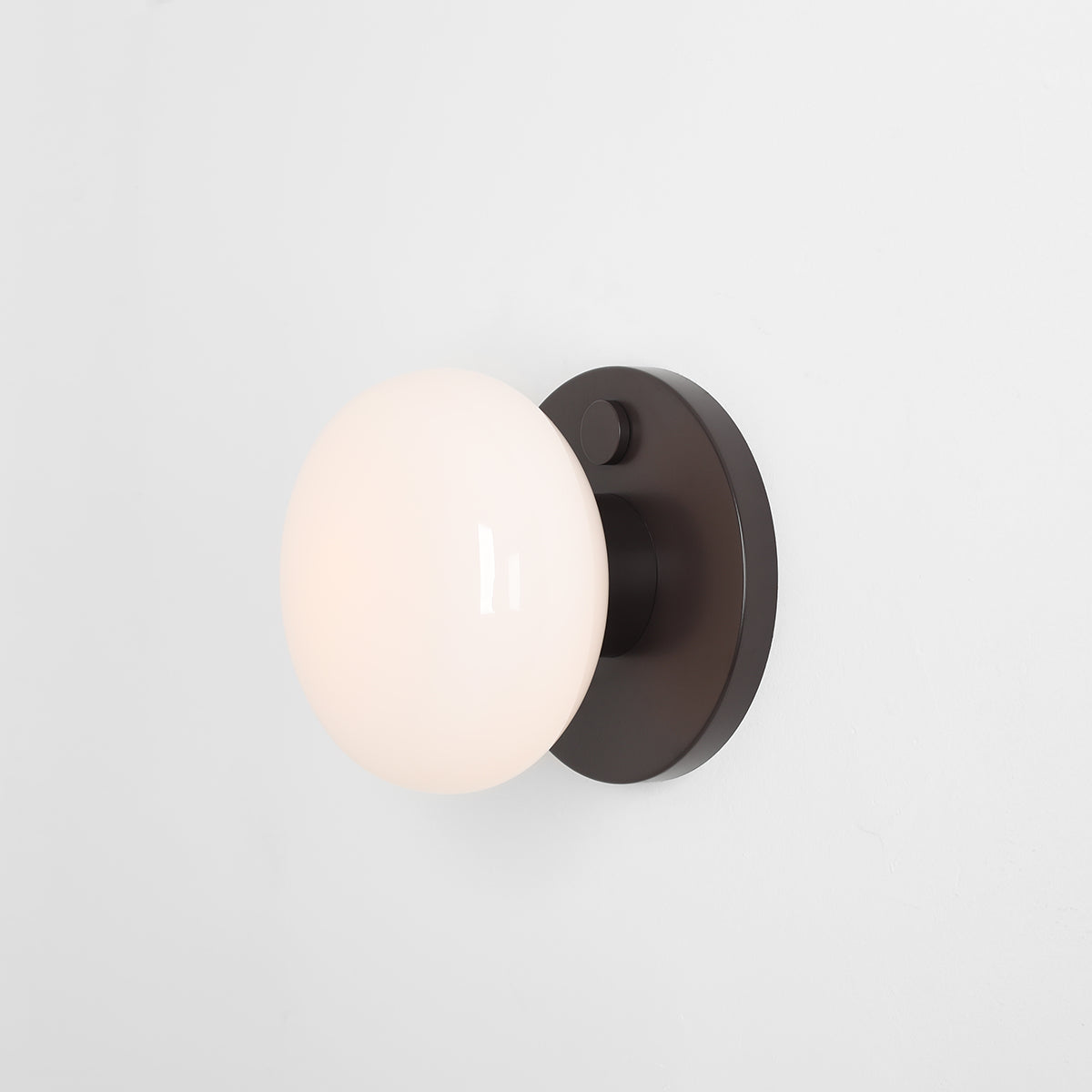 FLO wall lamp