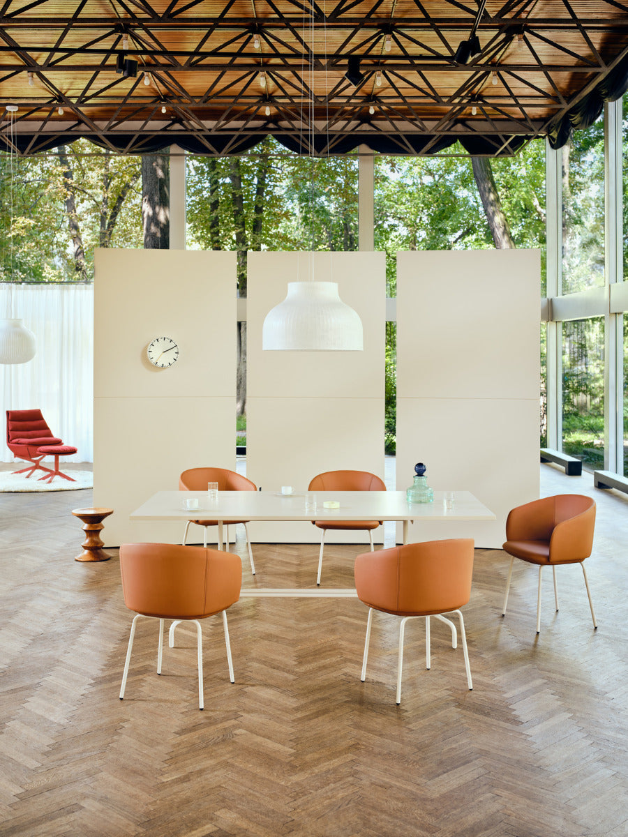 Grace chair 4-legged base