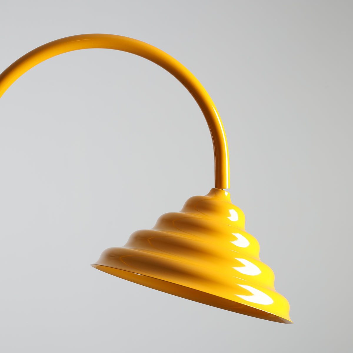 FALA arched floor lamp