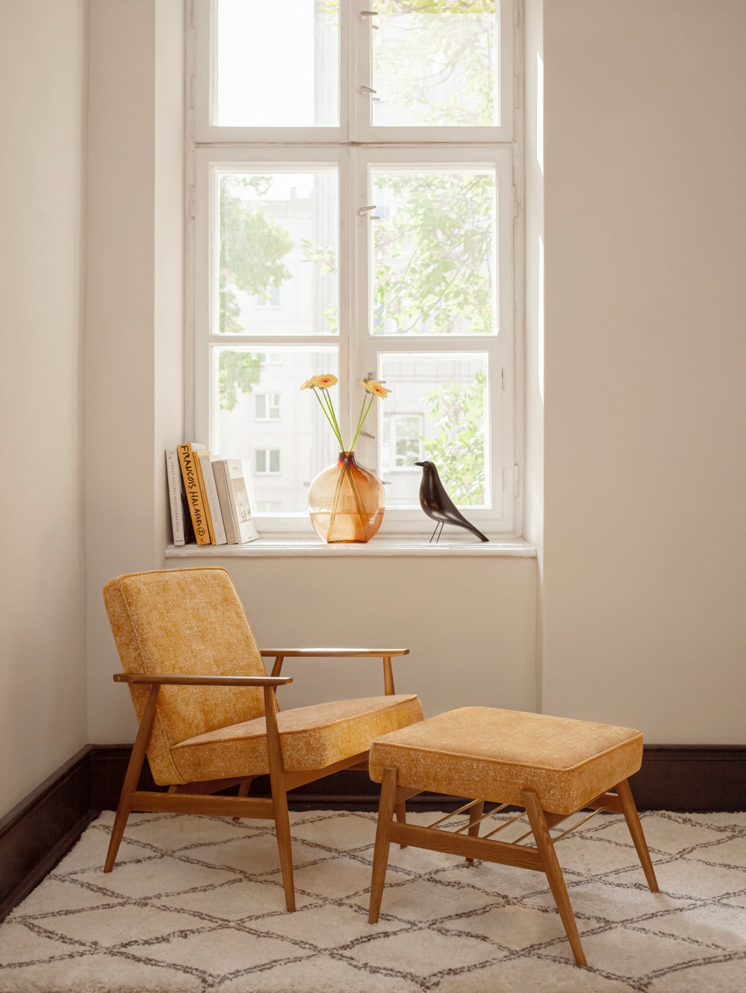 Fox Footrest in Marble Mustard