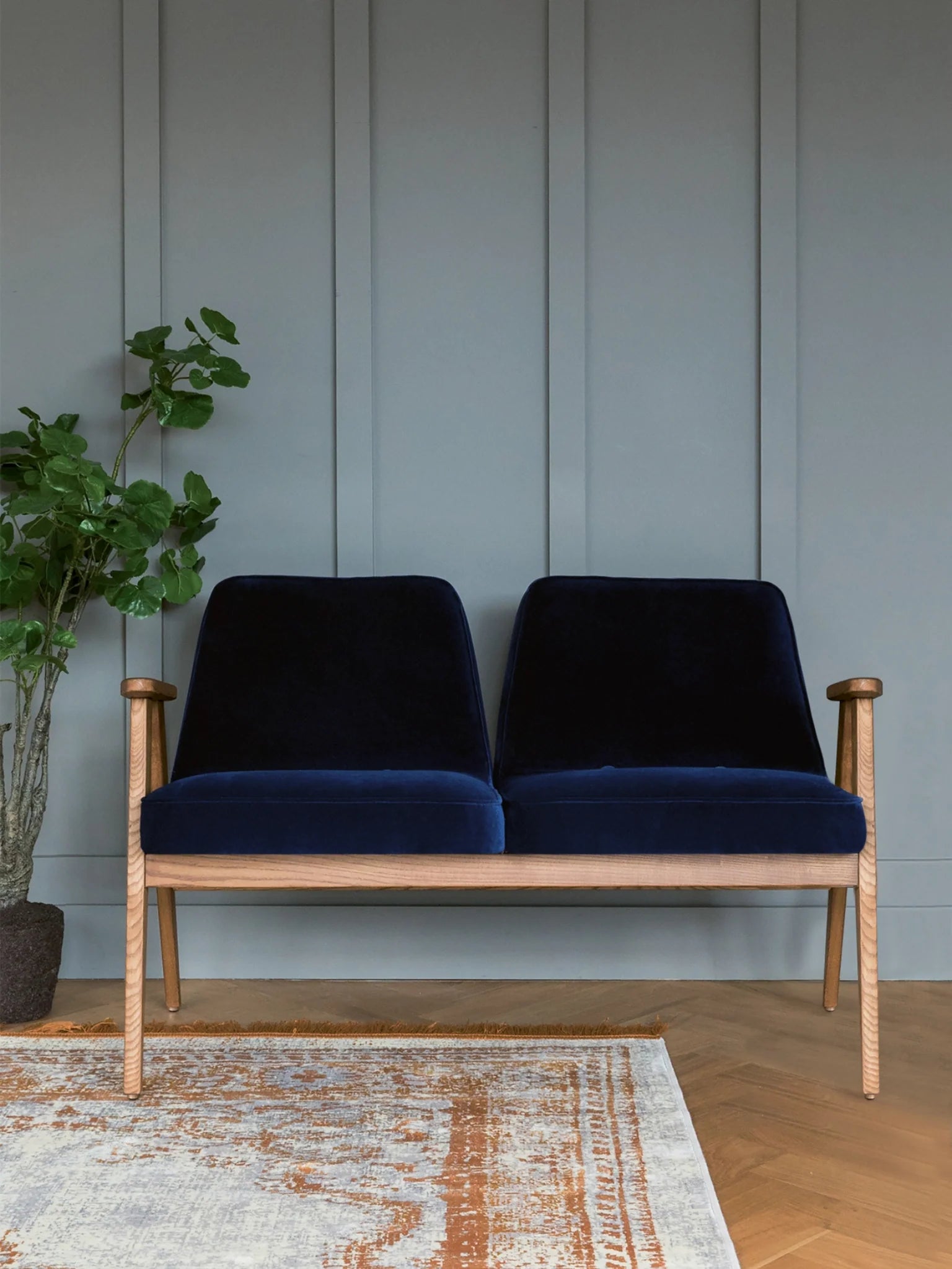 366 2-Seater in Boucle Creme