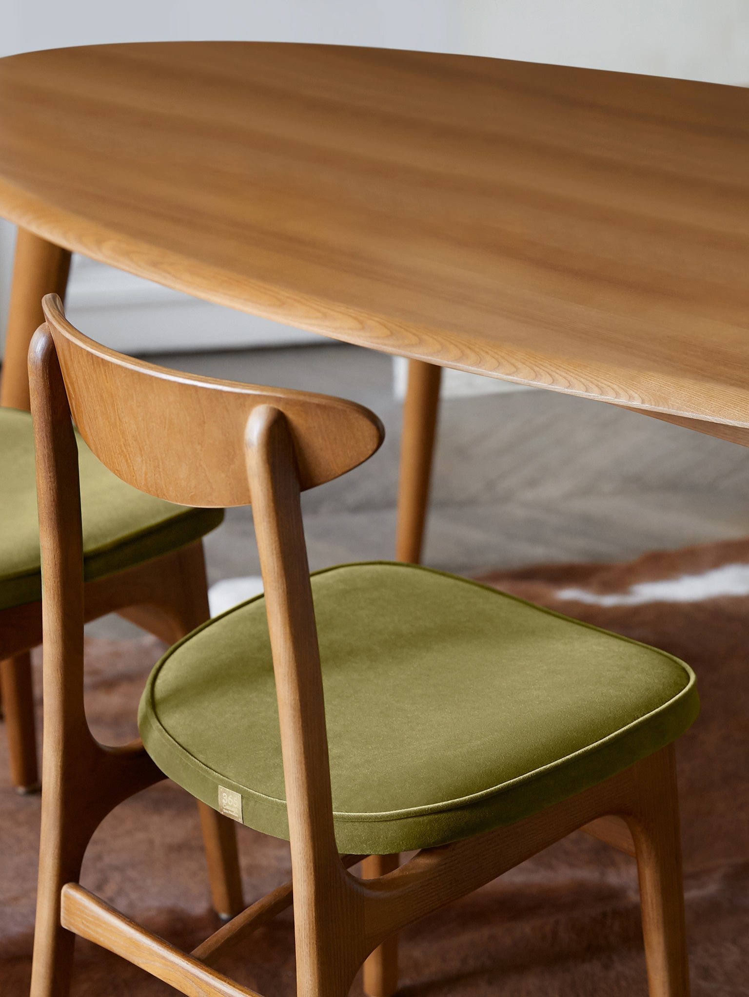 200-190 Chair Mix in Shine Velvet Mustard