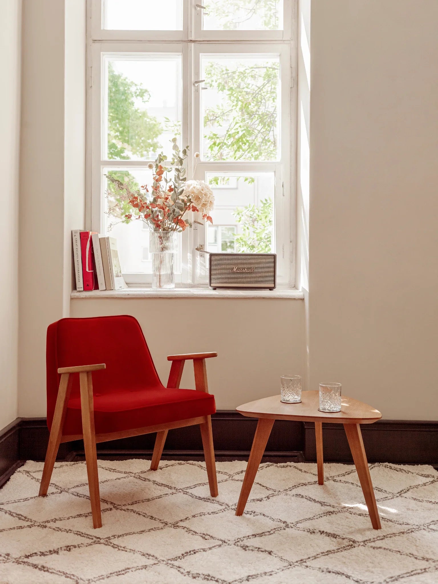 366 Concept 366 Armchair Chierowski Classic Design Red