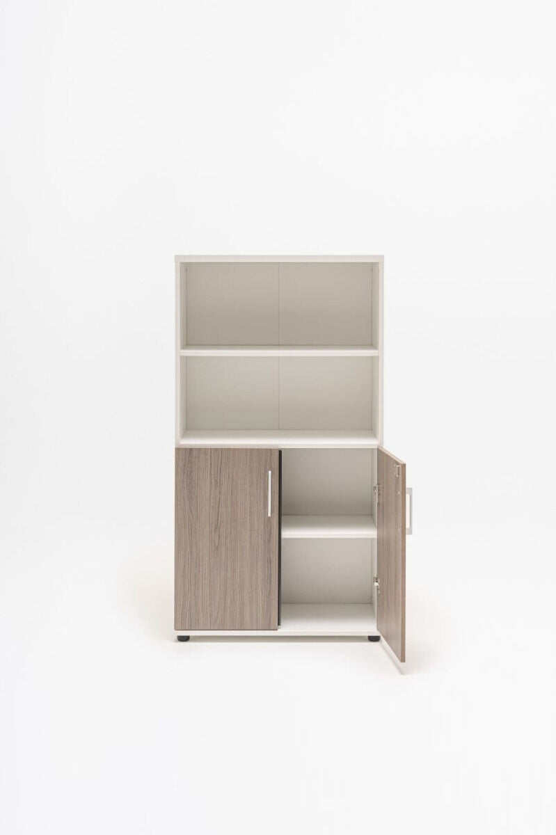 Einfaches halbes Bücherregal