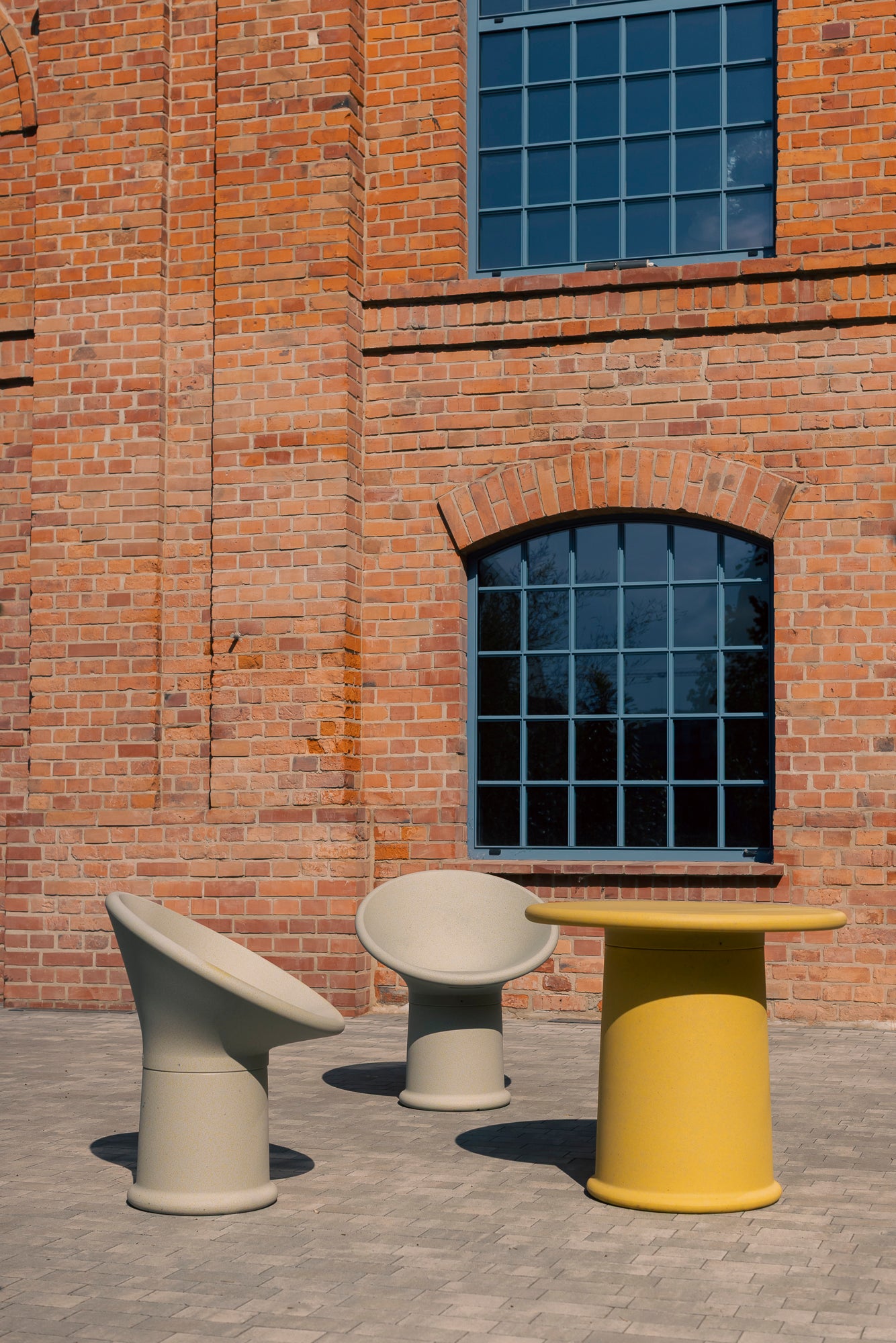 ROUNDER armchair RO1010