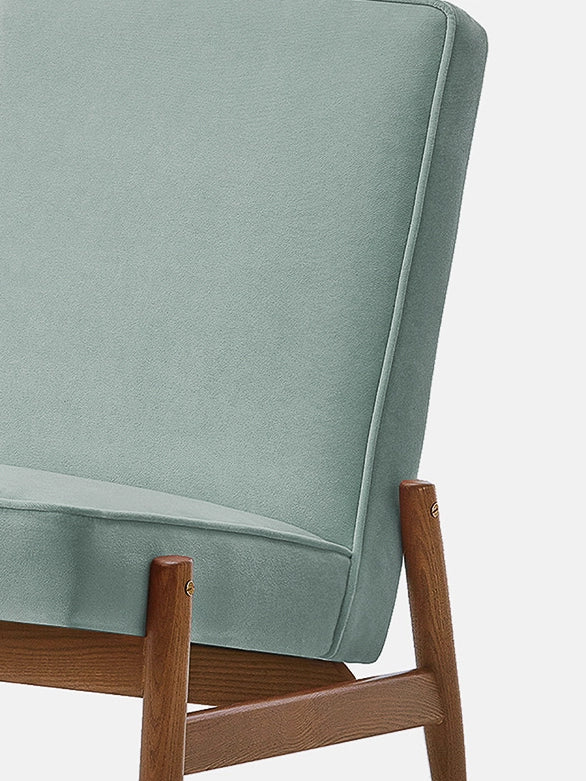 Fox Club Chair in Velvet Mint