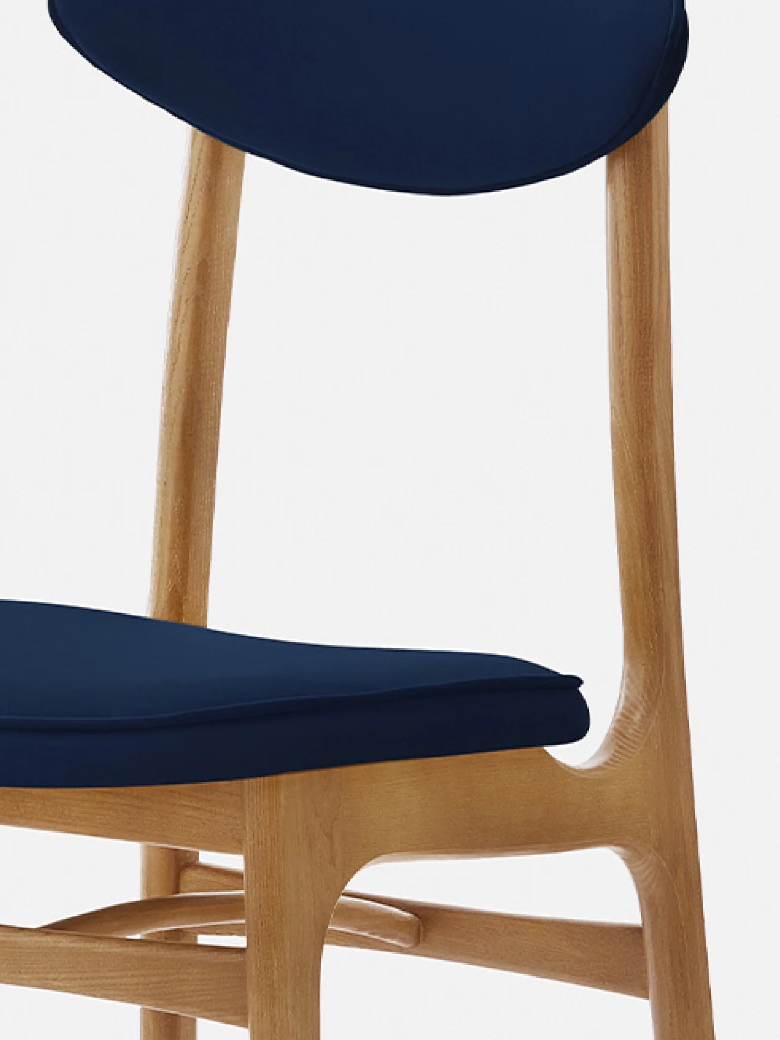 200-190 Chair in Velvet Indigo