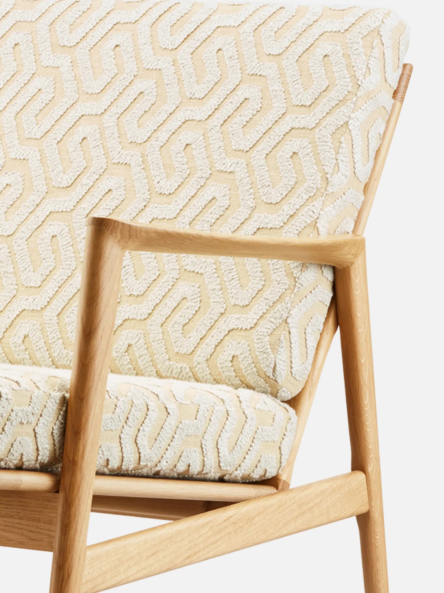 Stefan Lounge Chair in Coffee Beige