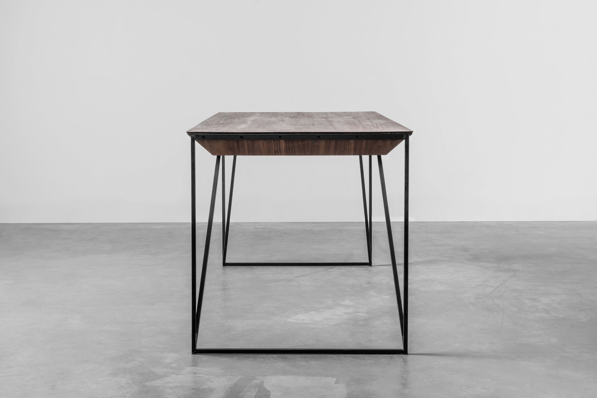 FRANCIS table