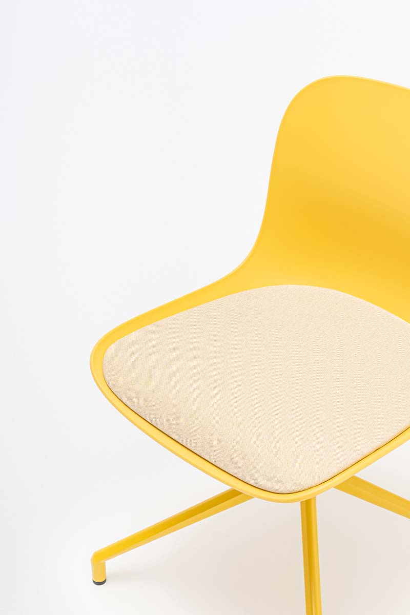 Drehfuß für baltischen Stuhl