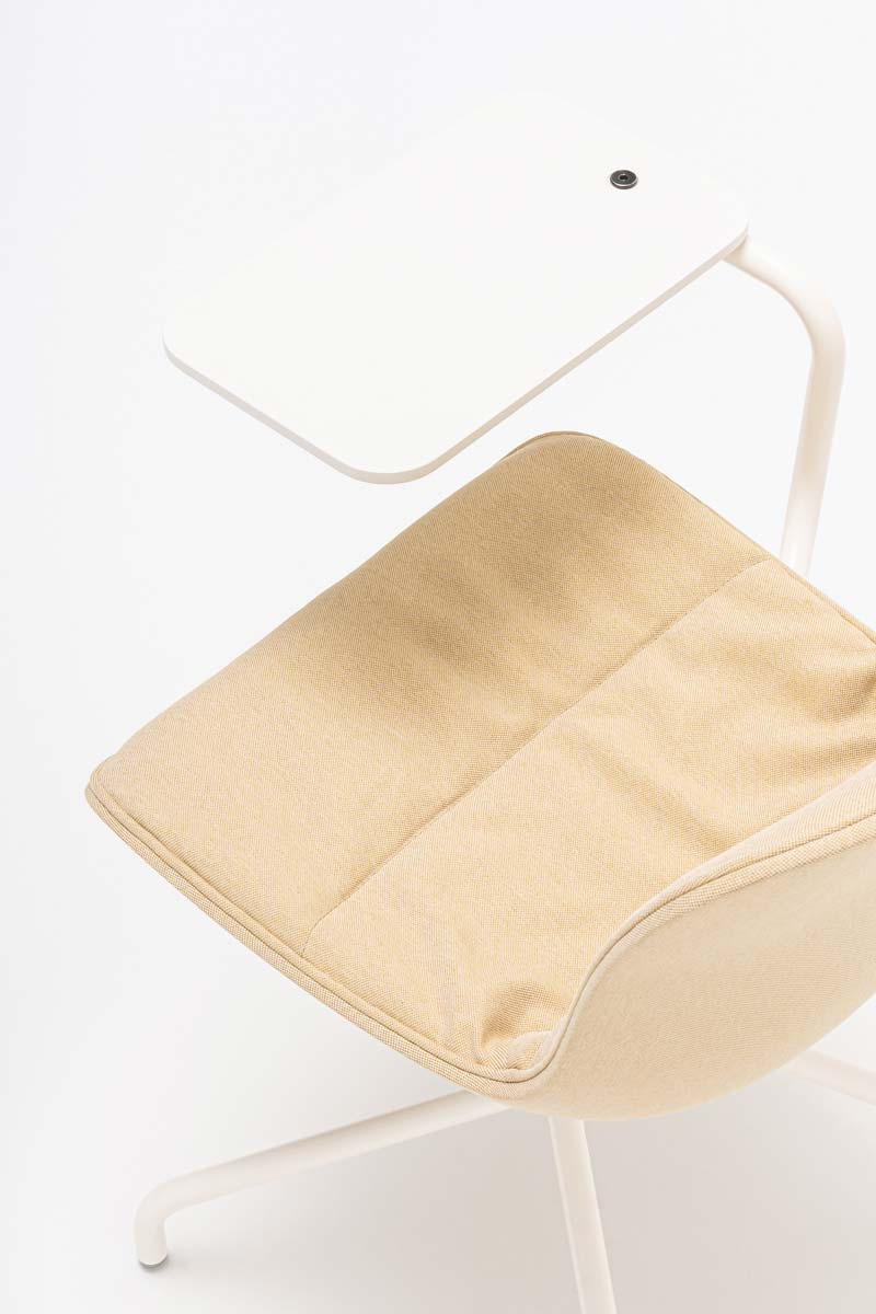 Drehfuß für baltischen Stuhl