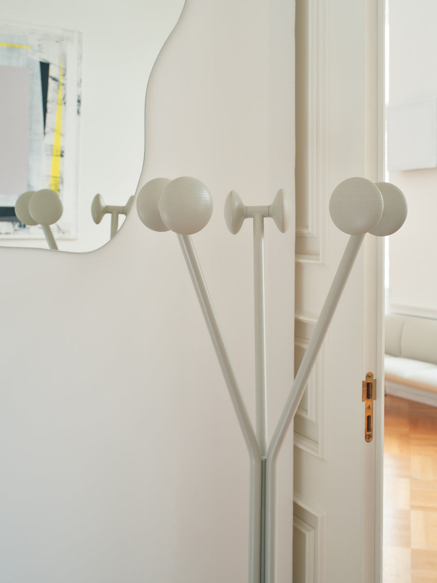 Ramo coat stand
