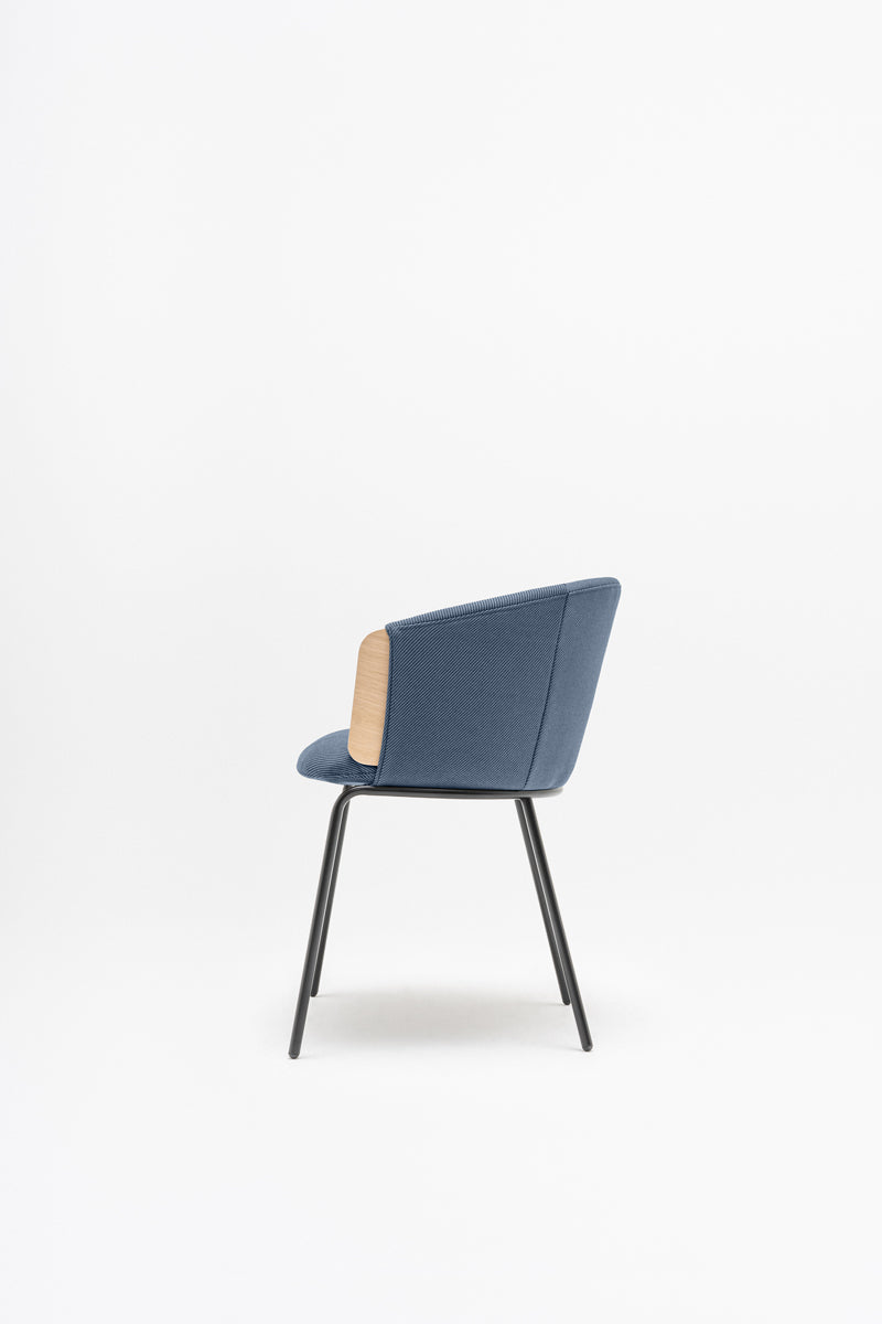 Collar chair 4-legged base