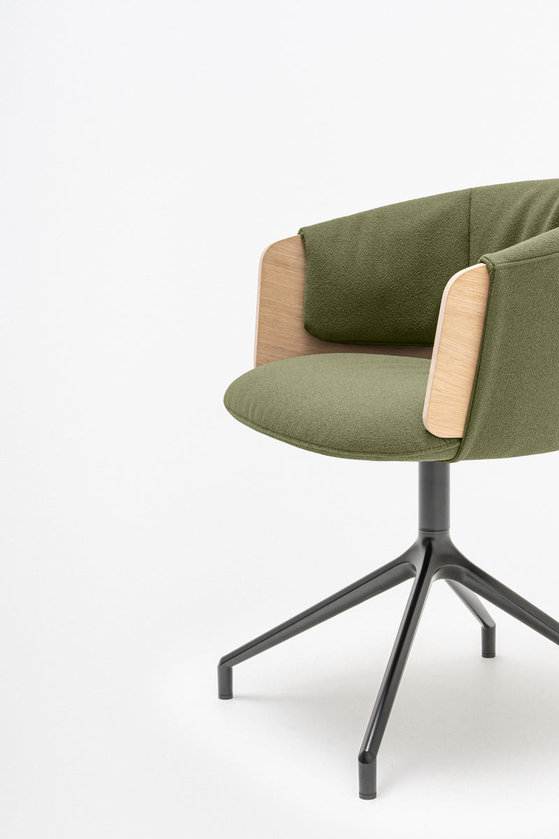 Collar chair swivel base