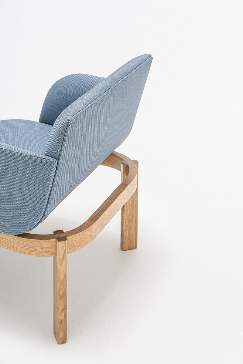 Ramp armchair