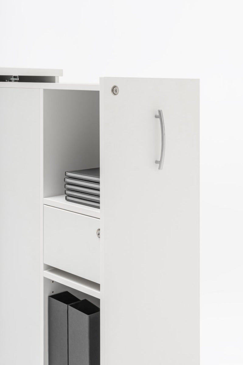 Standard cargo pedestal