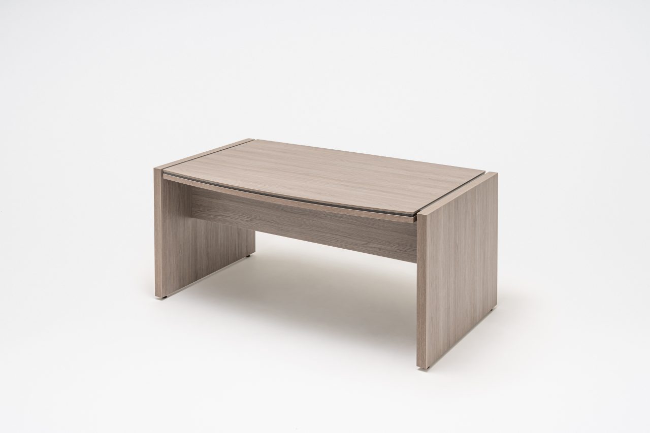 Status executive desk