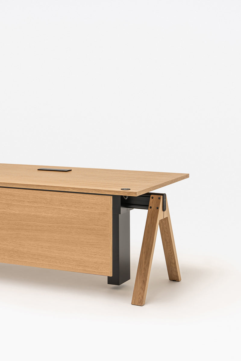 Viga desk height adjustment