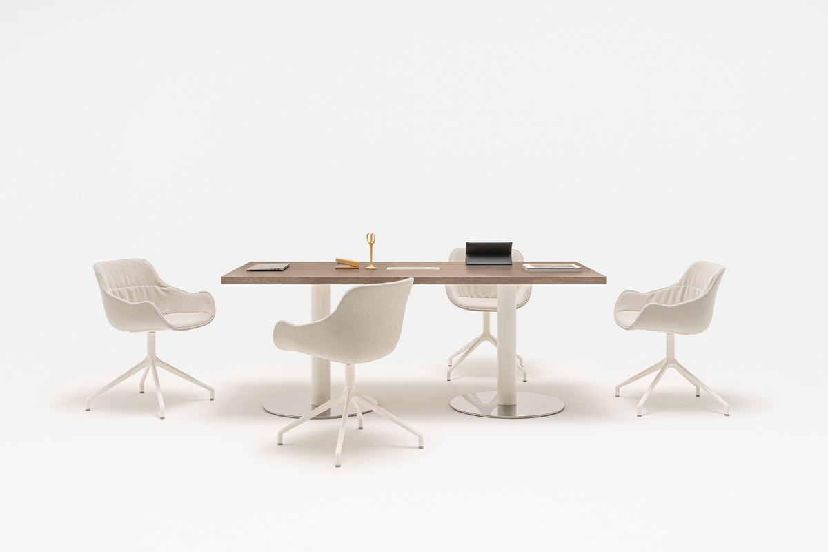 Quando executive table