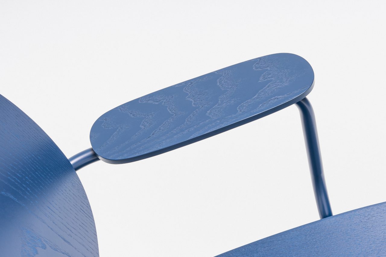 Neuer Sperrholz-Sessel