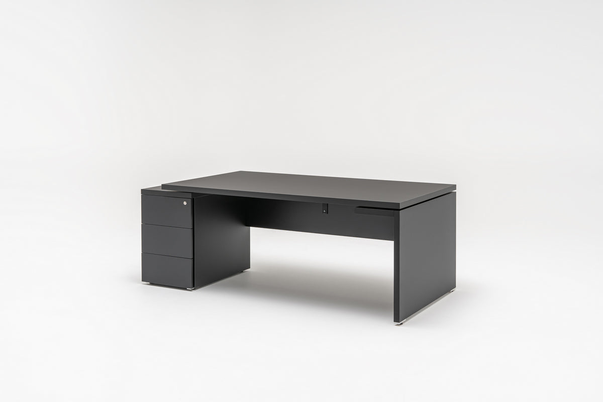 Mito executive desk