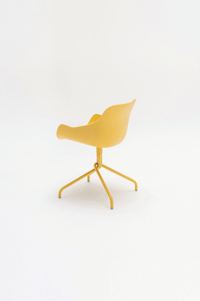 Drehfuß für baltischen Stuhl