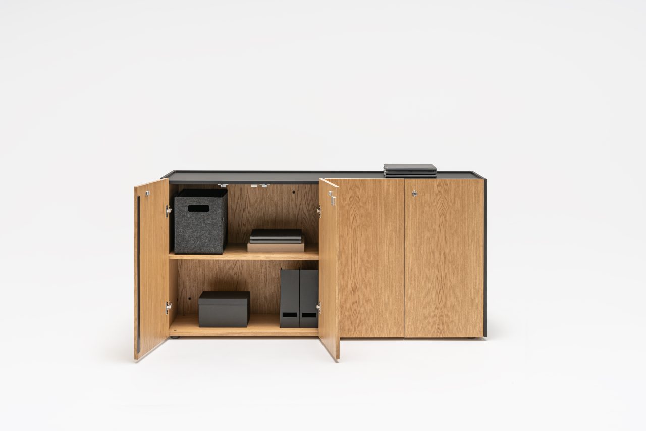 Viga cabinet