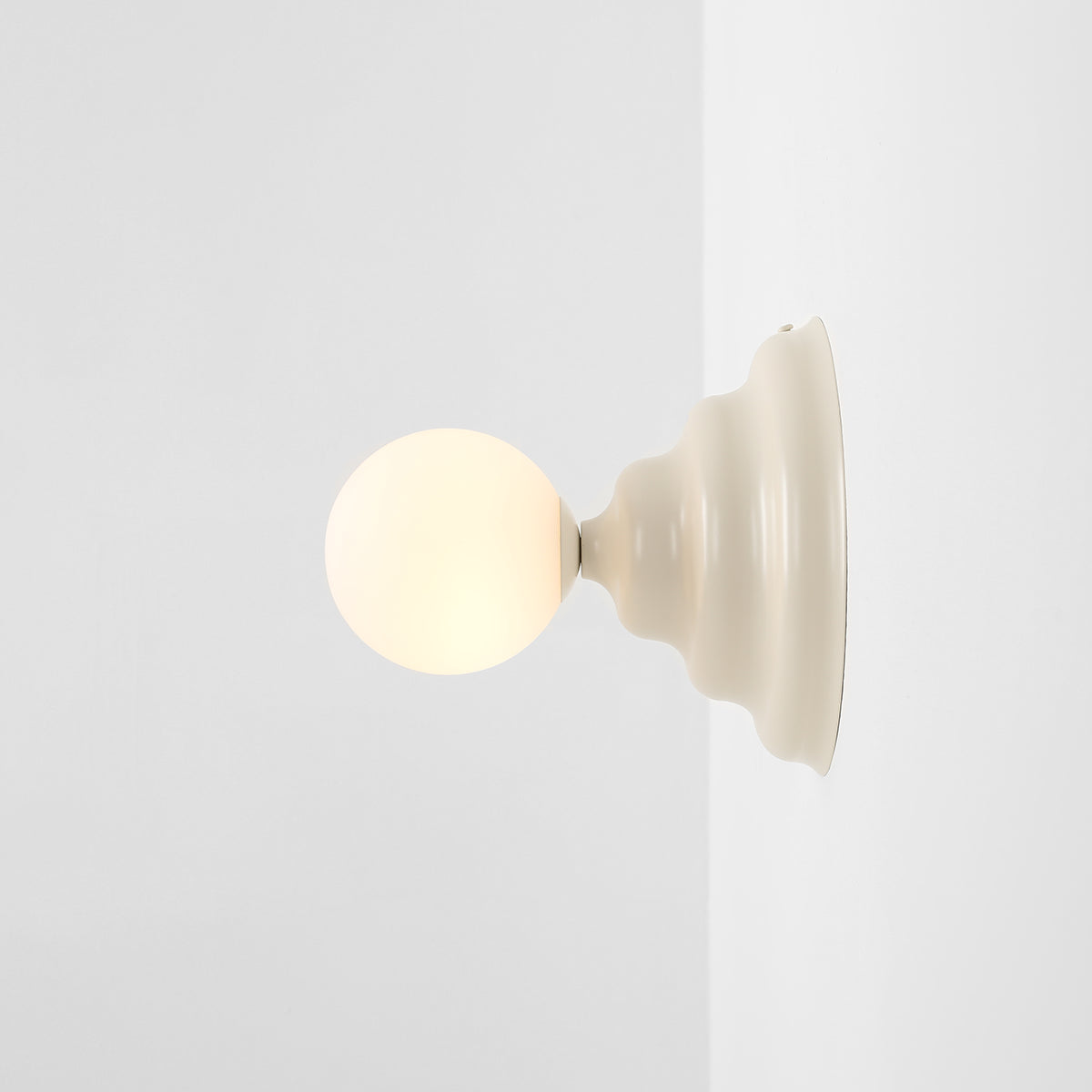 FALA ceiling or wall lamp