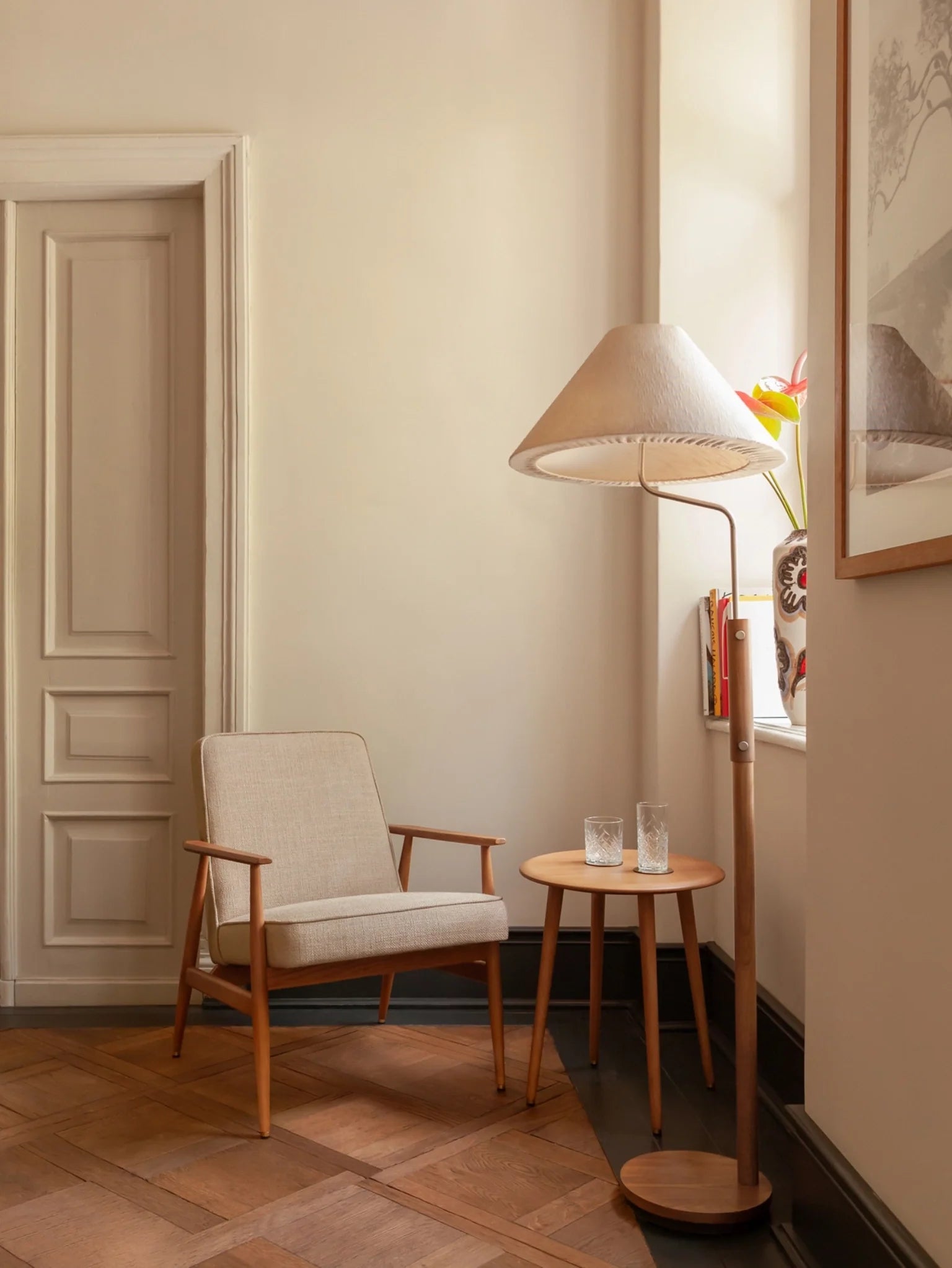 Fox Lounge Chair in Boucle Creme