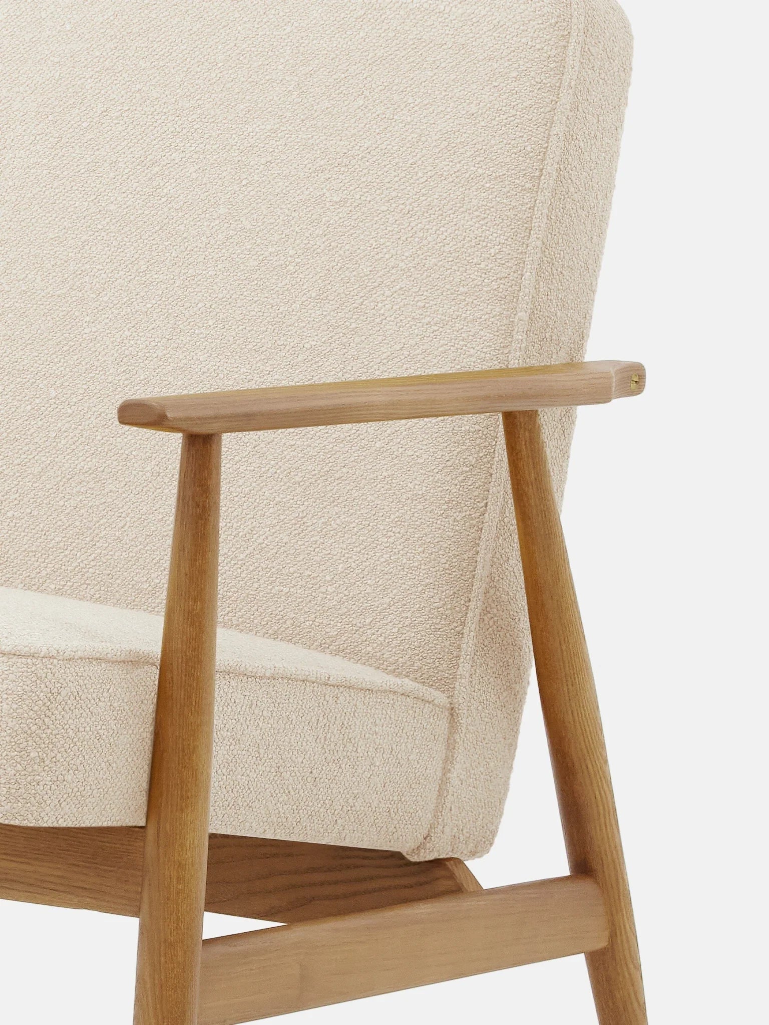 Fox Lounge Chair in Boucle Creme