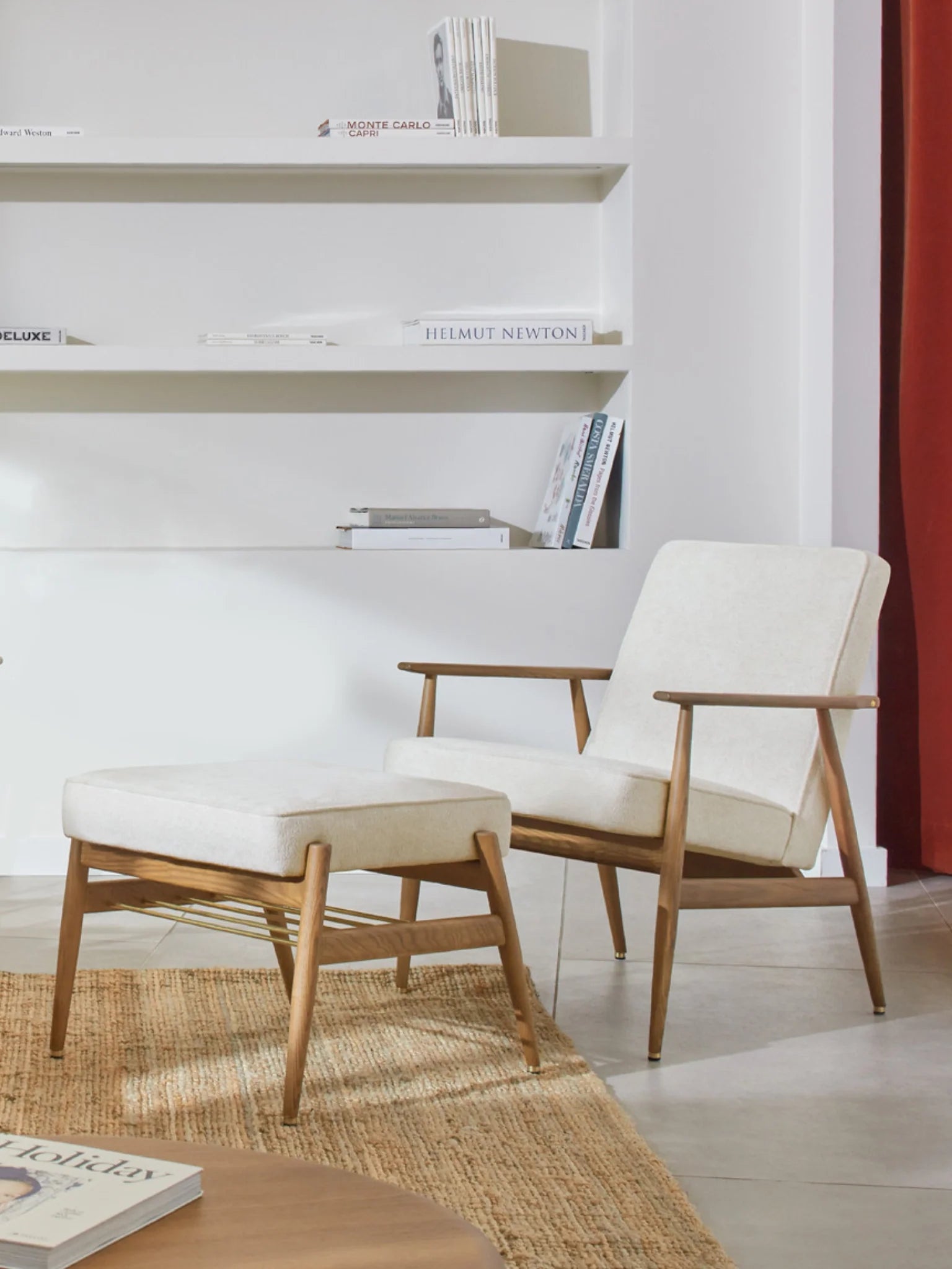 Fox Footrest in Boucle Creme