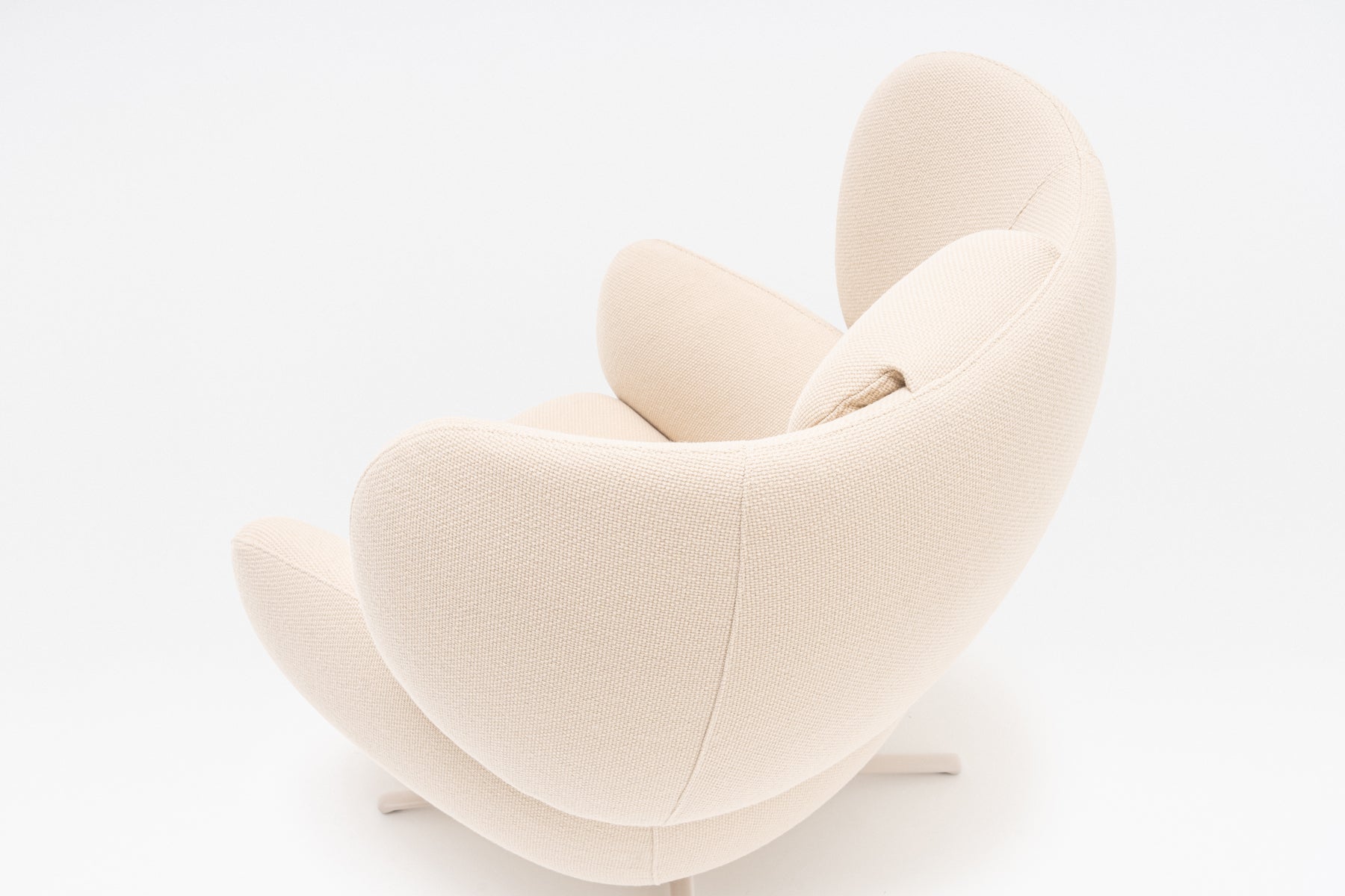 Großer Sessel mit drehbarem Kopfteil