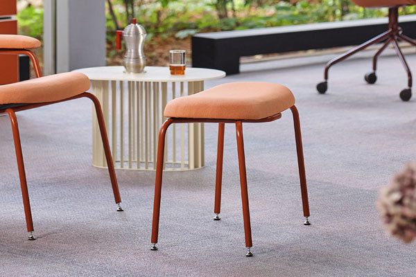 Neue gepolsterte Fußstütze