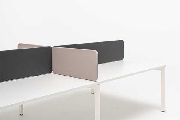 Doppelte seitliche und kreuzförmige Schreibtischabtrennungen