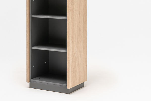 Status bookcase