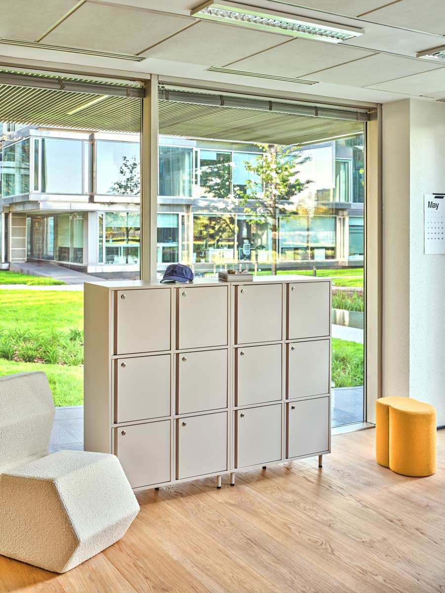 Locker modular storage system