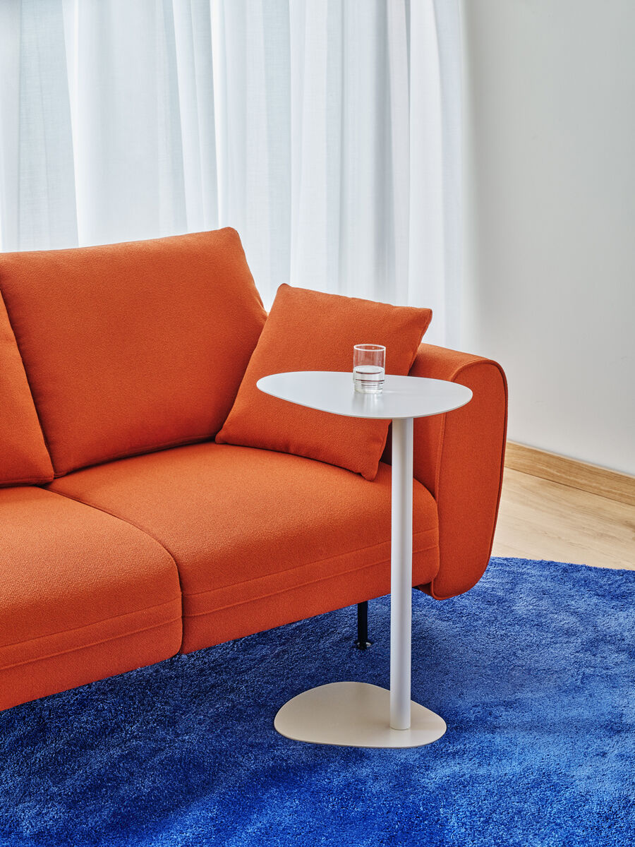 Lotus modular seating system