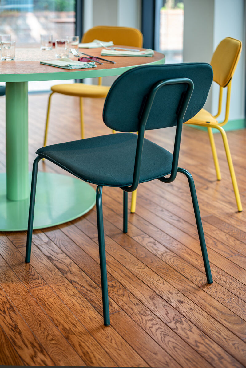 New upholstered chair 4-legged base