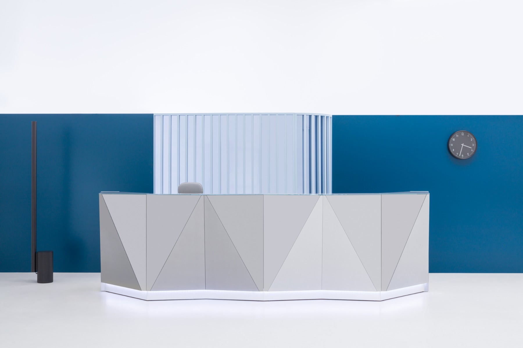 Alpa modular reception desk