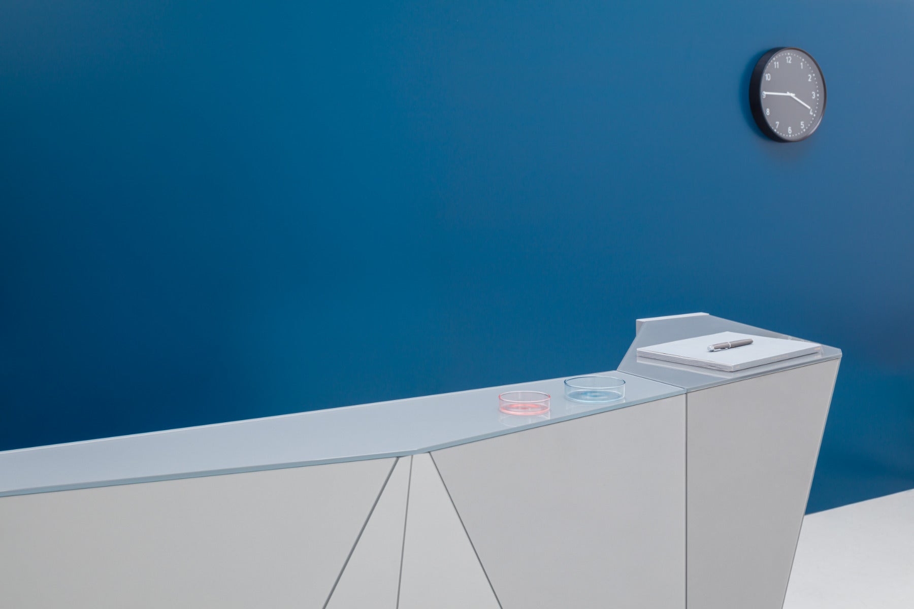 Alpa modular reception desk