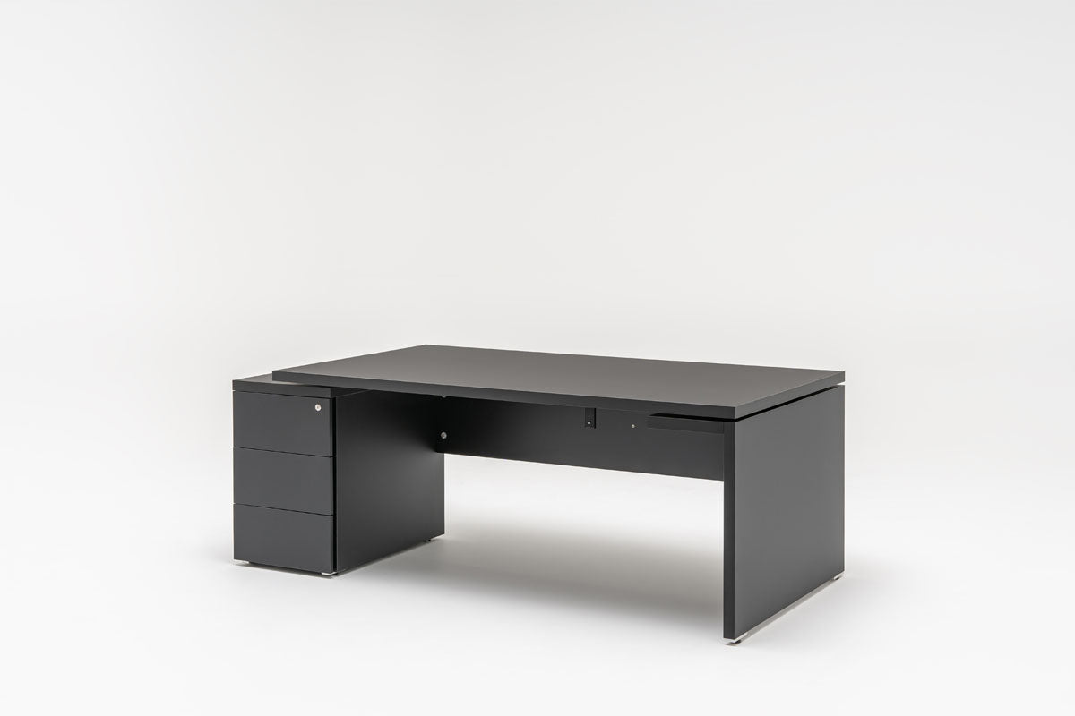 Mito executive desk
