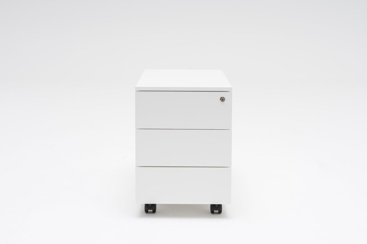 Standard mobile pedestal