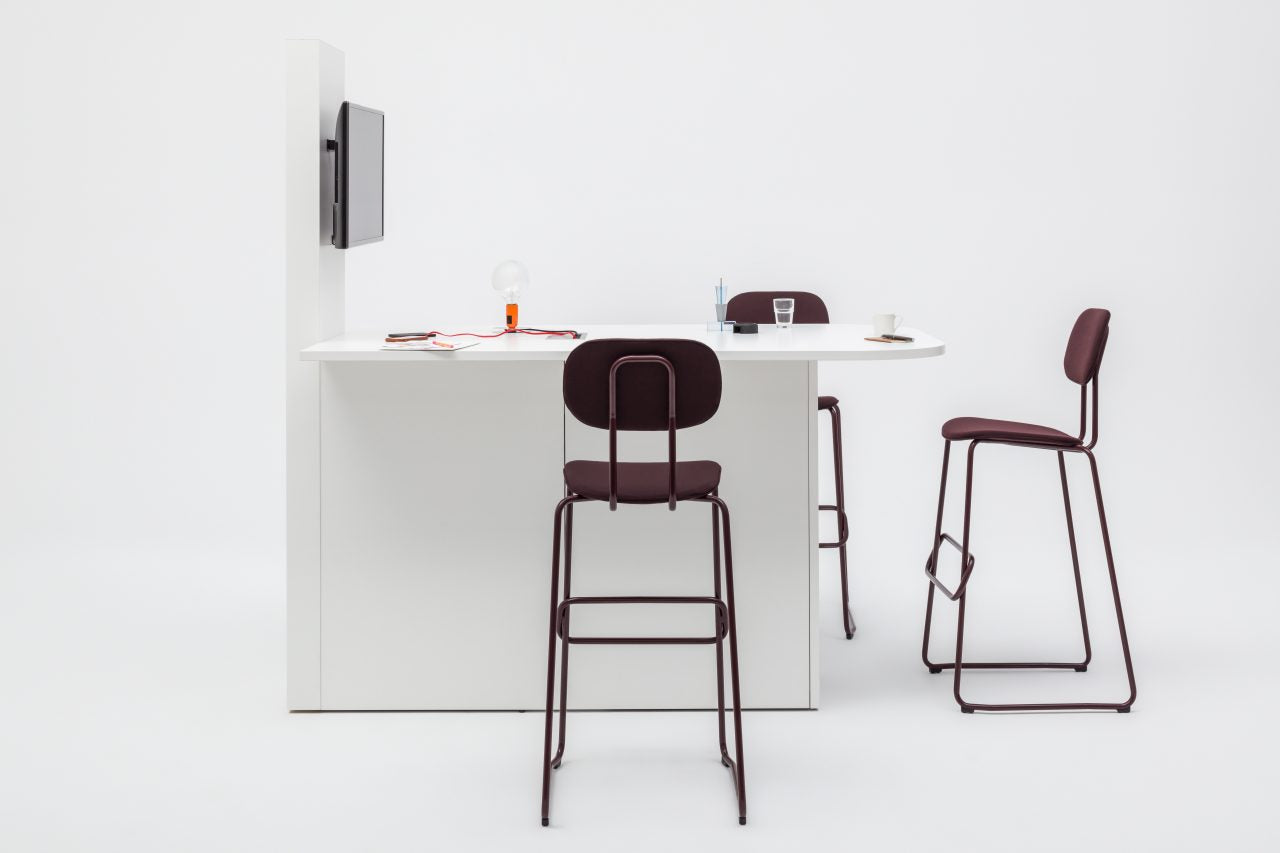 Ogi multimedia station