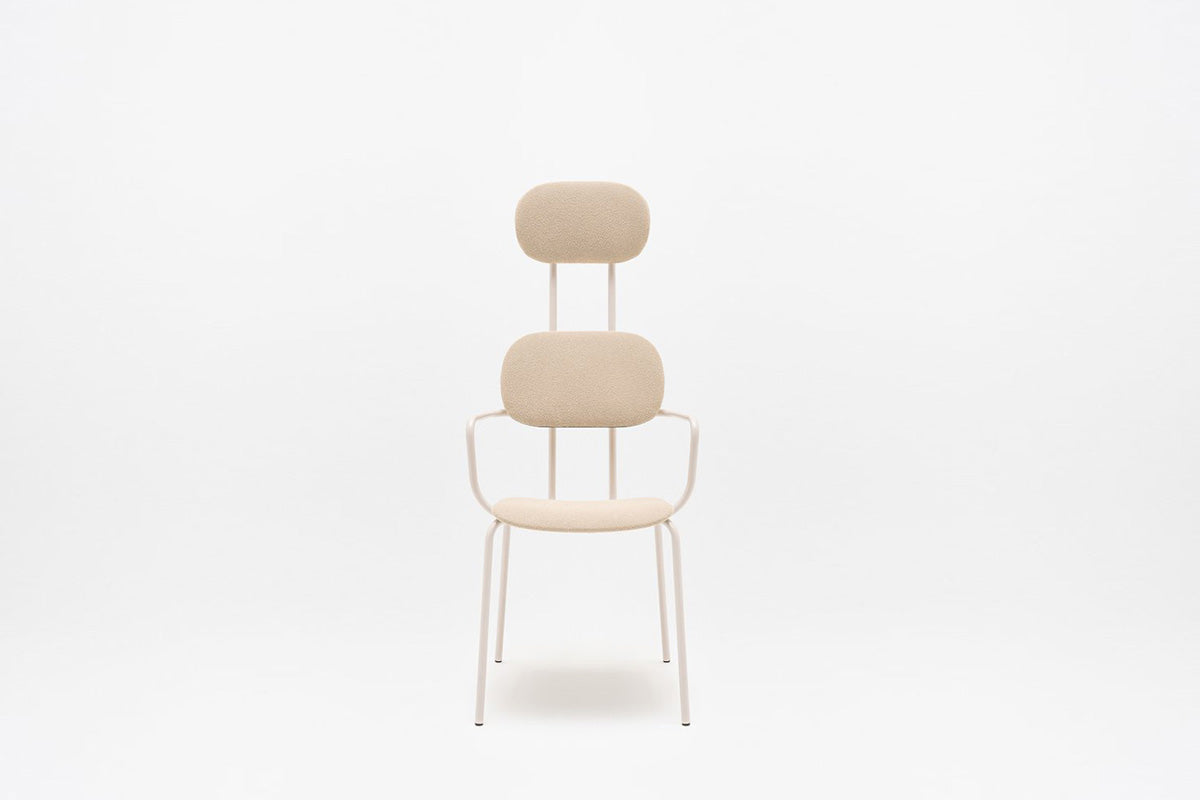 New upholstered chair with headrest 4-legged base